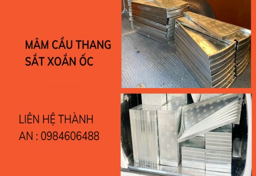 Mâm Cầu Thang Sắt Tại TPHCM