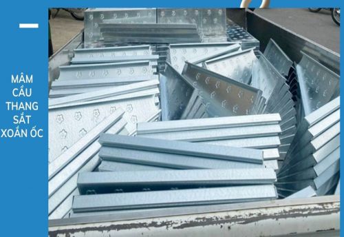 Mâm Cầu Thang Sắt Tại Đồng Nai 